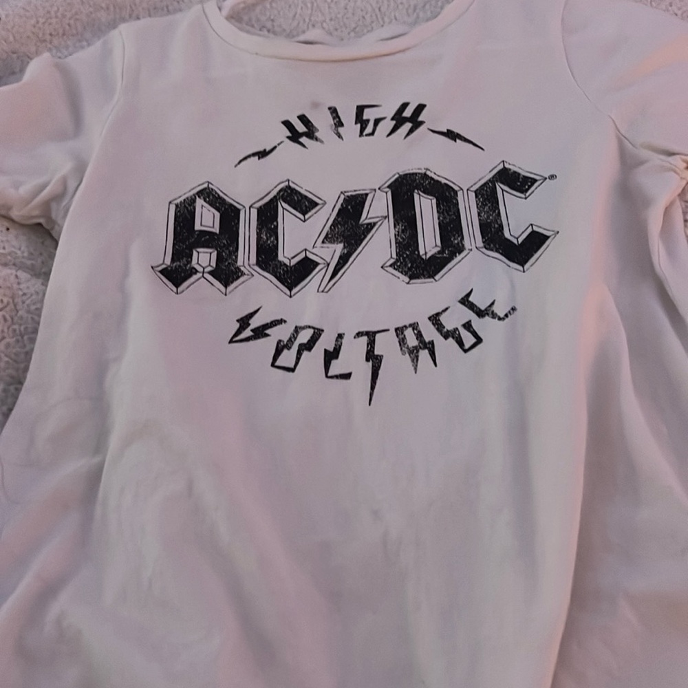 ac/dc small graphic tee